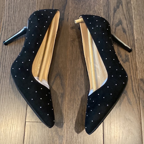 NIB Adrienne Vittadini Naji Studded Pump - Picture 6 of 14